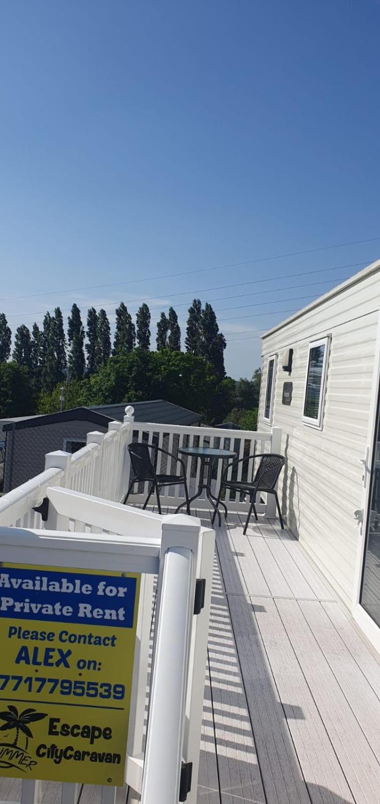 Escape City Caravan Lytchett Minster Esterno foto